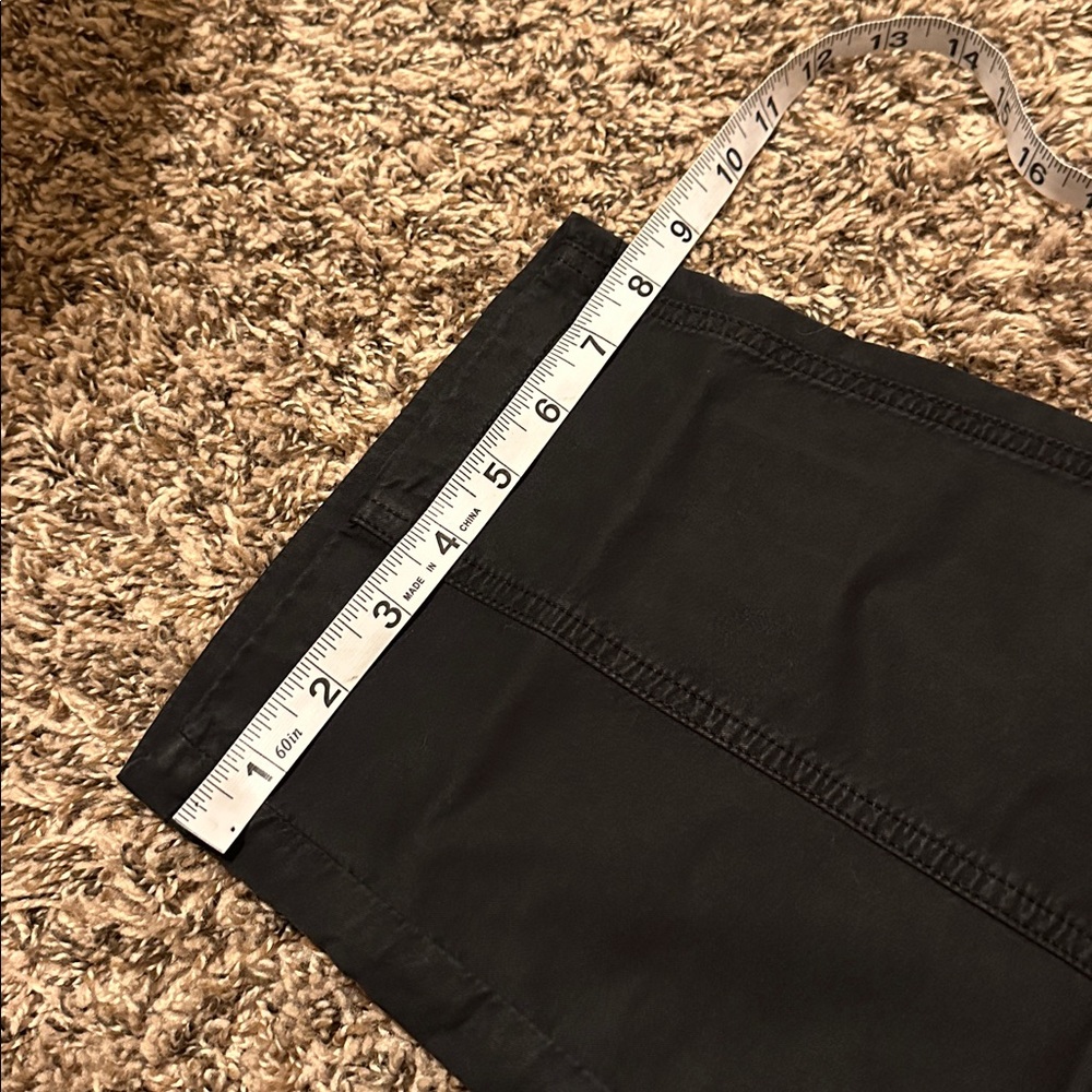NWT American Eagle Barrel Pants Black Mid-Rise Size 6 Short - Picture 10 of 10